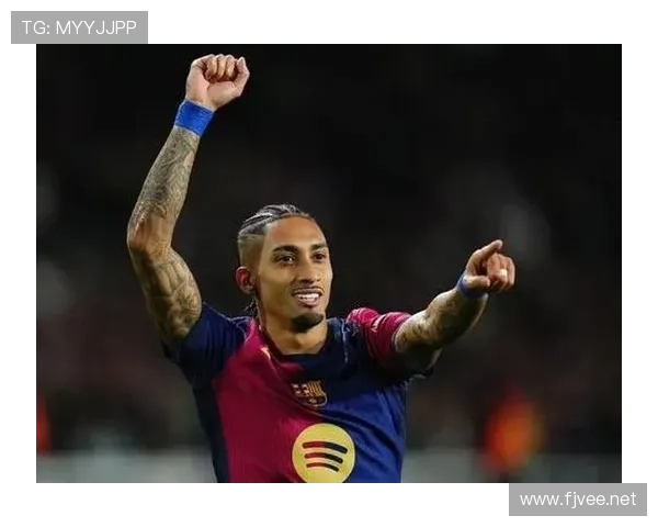 拉菲尼亚巴萨定位尴尬解析：战术适配与角色需求差距在哪？