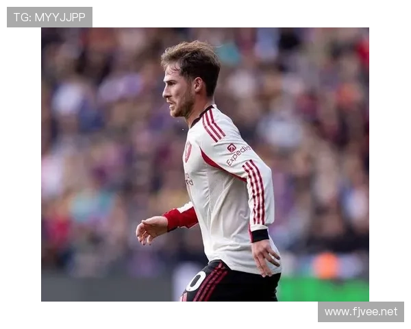 拜仁边路压制力不足、中路渗透受阻，进攻体系稳定性面临考验