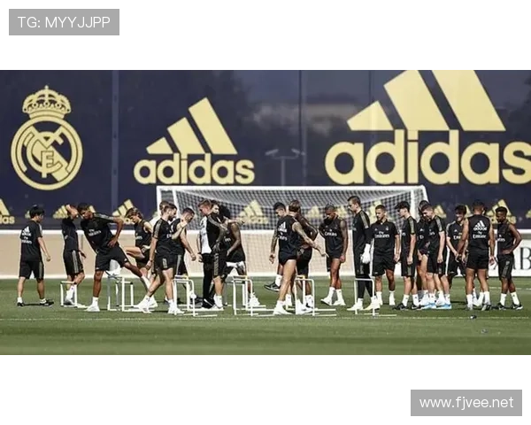 菲利克斯训练完直接去夜店蹦到凌晨？