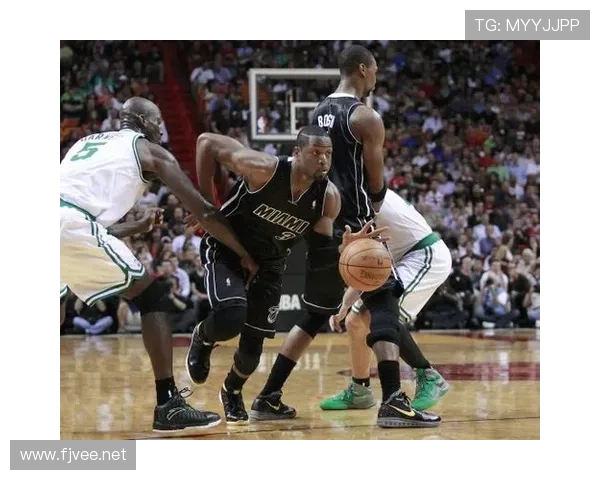 库西无球跑动改变节奏，主导凯尔特人进攻体系