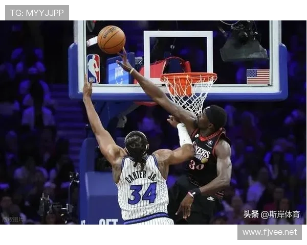 马克西挡拆突击拉开空间，相比恩比德更擅长关键创造