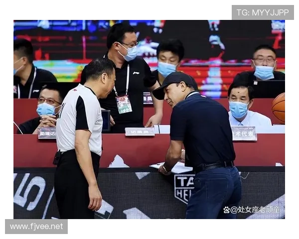 看完这篇文章，你就明白NBA里的“裁判协商判罚流程”到底是怎么回事。